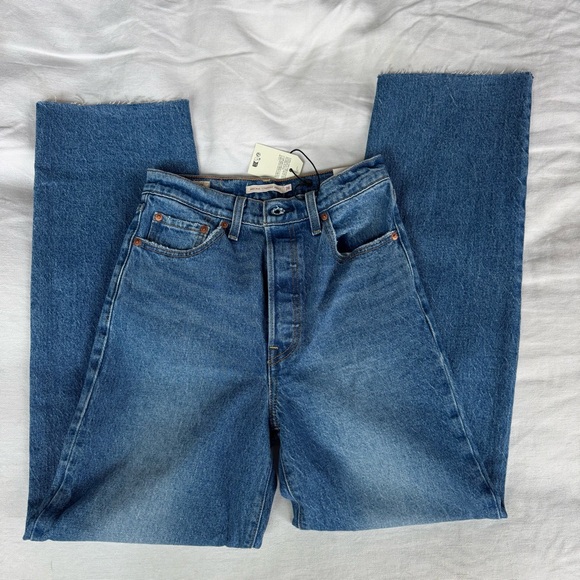 NWT Custom Levi’s High Waisted Straight Ankle 26x31 - Picture 3 of 7
